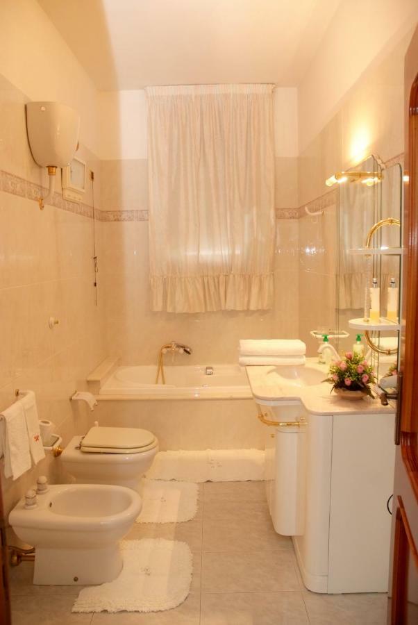 Bed & Breakfast Acquamarina Castro  Exterior photo